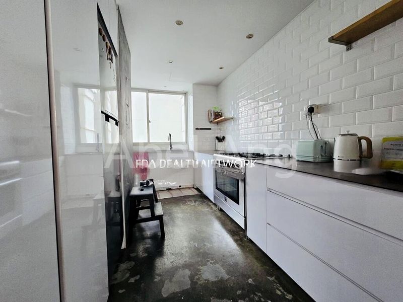 4 Bed Condo for Sale in  The Metropolitan Condominium - Image 12